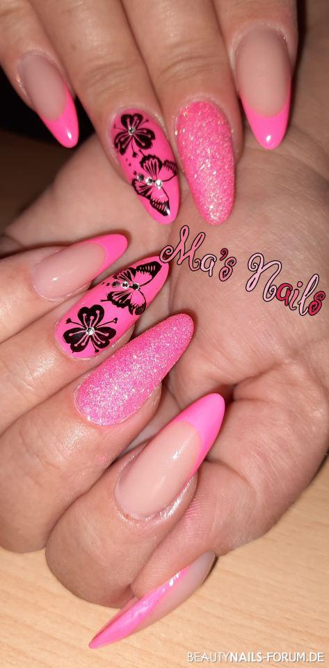 French/Fullcover Nails in neon Pink mit Stickern