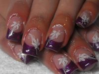 Frensh Nails in Violet Gelnägel