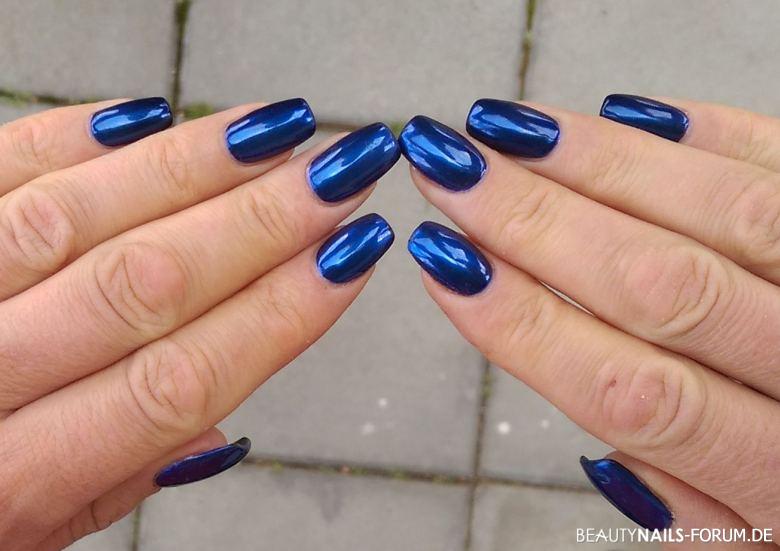 Männliche blaue Full Cover Chrome Gel Nails :-)
