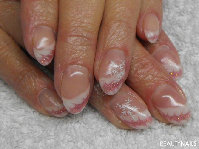 Mandelform Nails Gelnägel - weiss mit rose glitter von nail.code und stamping Nailart
