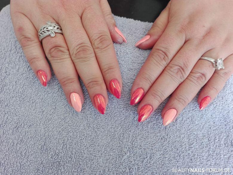 Meerjungfrauen Nails in rosa und Rottönen Gelnägel - #### Nailart