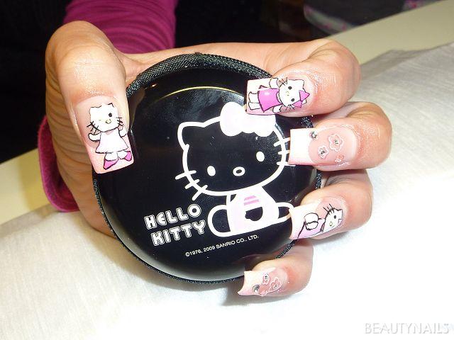 mit Hello Kitty Dose ;-)
