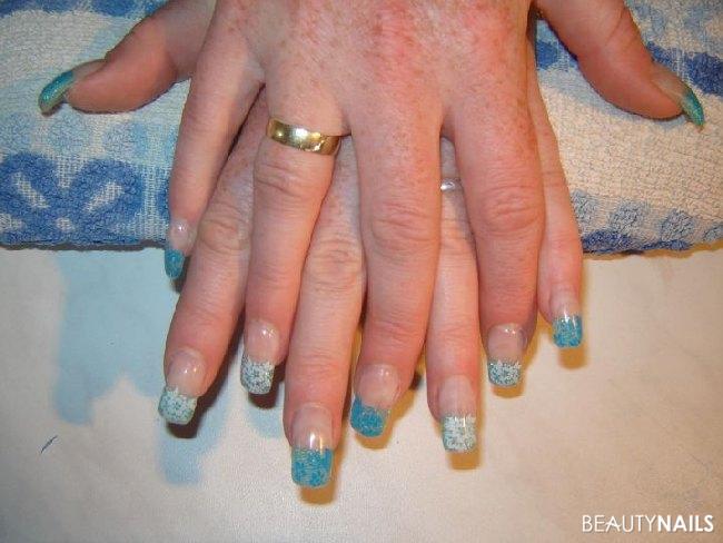 pur glitter Gelnägel - gele von fantastic nails. grade (kundenwusch) glitterspitze mit Nailart