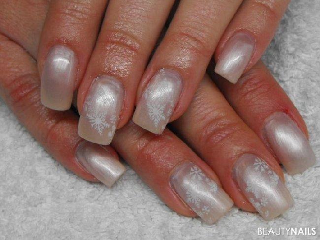 Wedding Nails Gelnägel - weddyng beige nail.code und stamping Nailart
