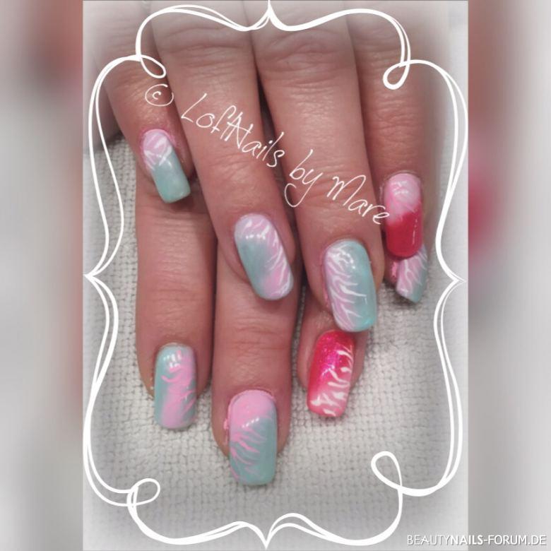 Zebra Light in pastellrosa/mint - Farbverläufe Gelnägel - nail code - airbrush Nailart