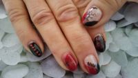Halloween Nailart Muster Fingernägel rot / schwarz Halloween Nägel