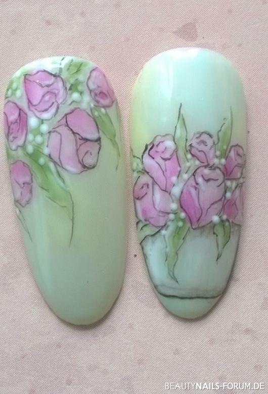 Gelmalerei rosa Blumen auf marmoriertem Fullcover Mustertips rosa türkis - Leicht marmoriertes Fullcover, dann Blumen mit Gel gemalt. Nailart