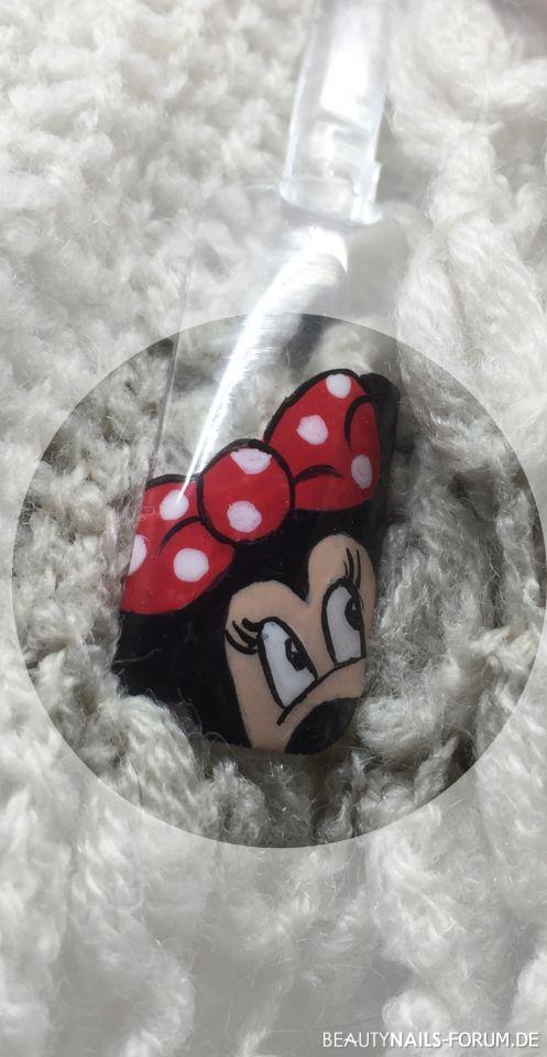 Minnie Maus - Nageldesign Mustertips - Gemalt mit airbrushfarben und natüüüüürlich, wie sollte Nailart