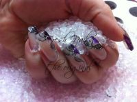 Clear and Glitter Nageldesign