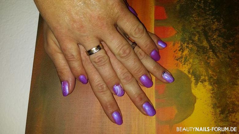 lila gelnägel mit stempel Nageldesign - Gel von hollywood nails farbe von nailfun die sind voll super. Nailart