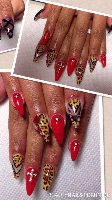rote Leo Nageldesign - Fullcover in rot mit Folie (Leo - Muster) Nailart