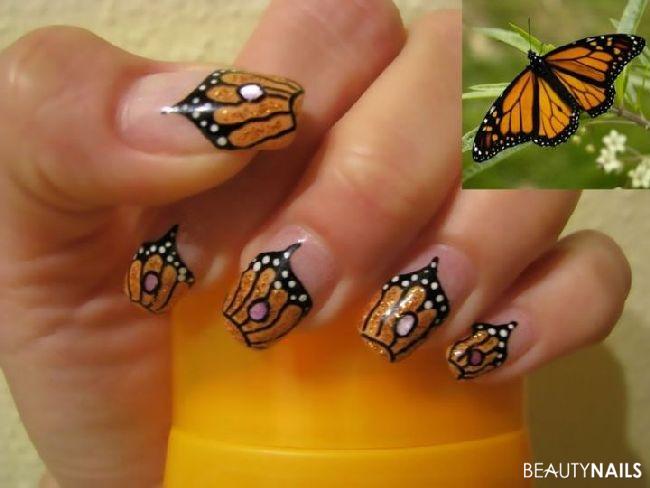 Schmetterling - Monarchfalter Nageldesign - Nailartpen auf orange Nailart