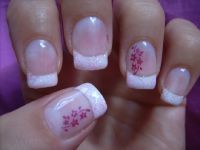Weiss mit rosa glitzer und Stamping Nageldesign