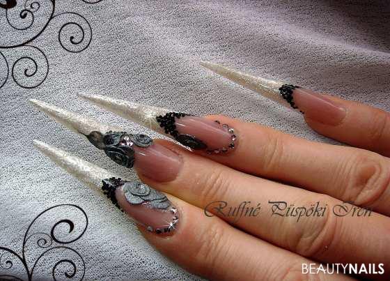 Stiletto nails