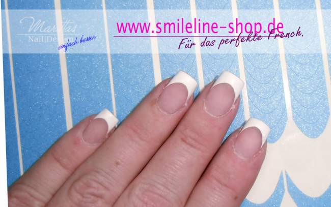 Hier sieht man die Schablonen als Unterlage. Smileline-Shop stellt sich vor . in Online-Shop