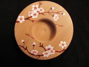 Teelichthalter aus Buchenholz mit Kirschblüten Wir machen in Holz - Bemalte Drechselkunst in Basteln