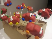 Cars Kuchen / Cake Pops für Kindergeburtstag Hobbybäcker mit gelnägeln :) in Basteln