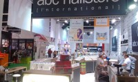 ABC Nailstore International Messe - Noch sind die Frühaufsteher unterwegs.  Cosmetica Frankfurt 2015 in Small Talk