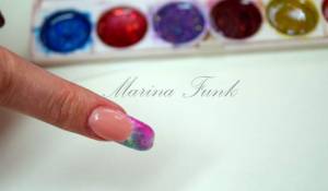 4. mit glasgel überdecken French Fingernägel mit Nailart Anleitung - Marina Funk in Nageldesign