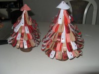 Weihnachtsbaum aus Papierstreifen Im vorweihnachtlichem Bastelwahn in Small Talk