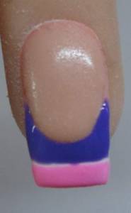 Auf die Nagelspitze das Farbgel Barbie Rosa (Nail Expert) auftragen, NICHT  Glitzer-Netz Naildesign - Anleitung mit Bewertung in Nageldesign