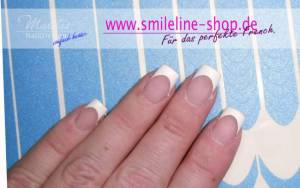 Hier sieht man die Schablonen als Unterlage. Smileline-Shop stellt sich vor . in Online-Shop