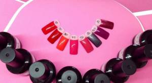 Alle Farben von Svenjas Nail Shop
Nr. 80 ist leider ausverkauft! French 2,50€ + 15ml Farbgel 3,90€-alles muss raus! in Online-Shop