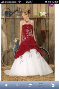 Kleid wie es aussah im Internet! P Brautkleid im Internet bestellen? in Kosmetik / Mode