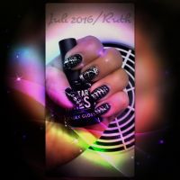 Black, Stamping mit Silber Acrylnägel