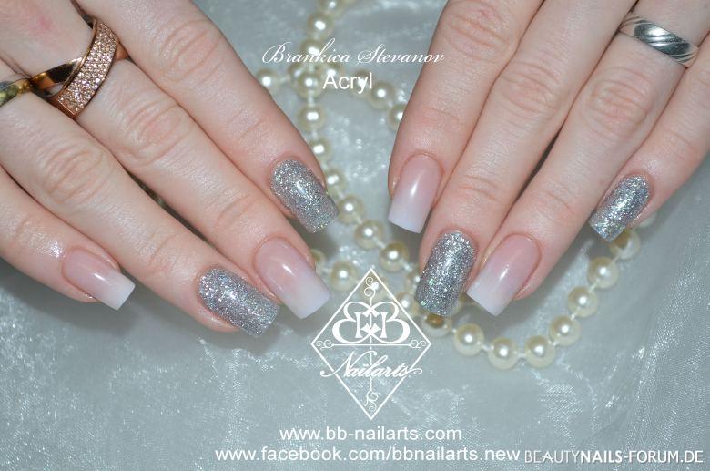 Immer wieder Babyboomer mit Silberglitzer-Fullcover Acrylngel