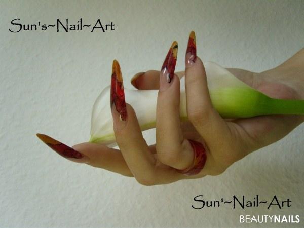 ShinningRed - 001 Acrylnägel - mit Nailartists und VitrageRed von Saida gearbeitet Nailart