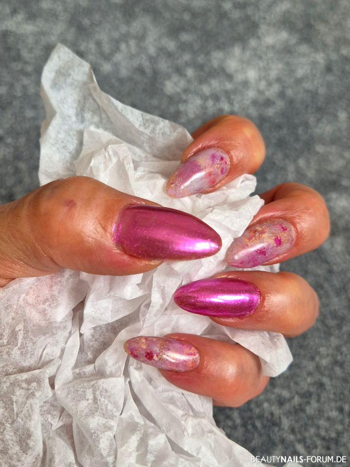 Pink und Rosa mit Chrompuder und Transferfolie Frühling- & Sommer pink rosa - Mandelform aufgefüllt mit Extensions Gel von Born Pretty, Transferfolie Nailart