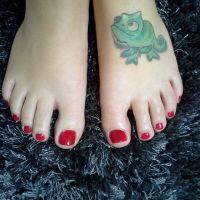 Rote Fußnägel Modellage Füsse