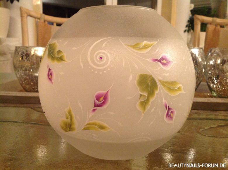 Vase mit malerei Gegenstände - Design mit one Stroke Malerei. Nailart