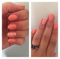 Apricot mit Stamping Gelnägel