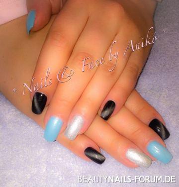 blue cateye nails