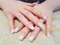 French Nailart mit weiß Glitter Gelnägel