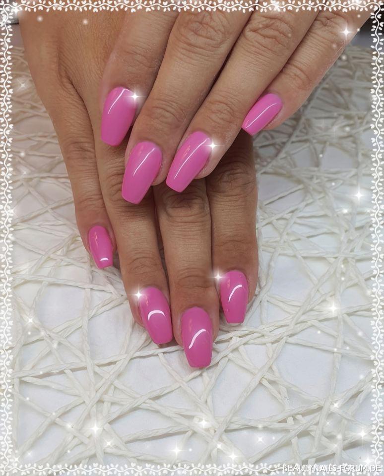 Fullcover pink Gelnägel pink - Modellage mit Acrylgel mit pinken Fullcover Nailart