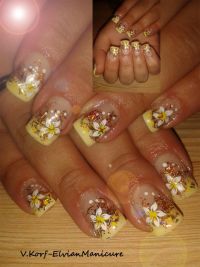 gelb und gold...mal nicht weihnachtlich ^^ Gelnägel