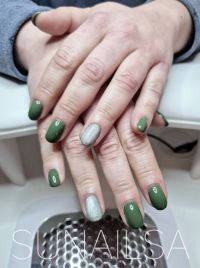 Grün Cat-Eye Gelnägel