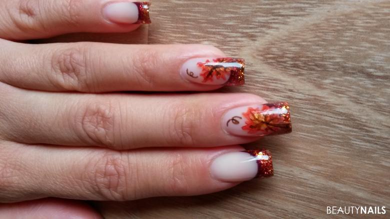 Herbst Reloaded Gelnägel - Glitzerverlauf und Malerei mit Acrylfarben Nailart