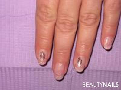 img 0264 200 150 Gelnägel - Kundenwunsch: Gele Florence Nails, rosa Glitzer nicht als Frensch Nailart