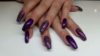 Lila Nails Gelnägel