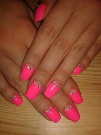 moon-manicure in pink Gelnägel