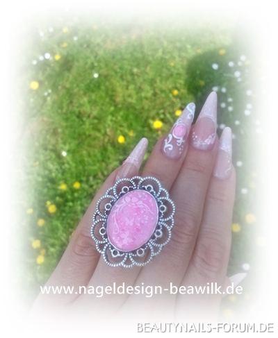Nägel mit passendem Ring Gelnägel - gelnägel mit airbrush und sugar Nailart