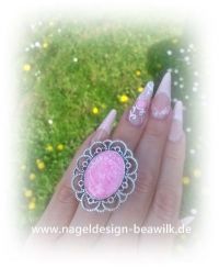 Nägel mit passendem Ring Gelnägel