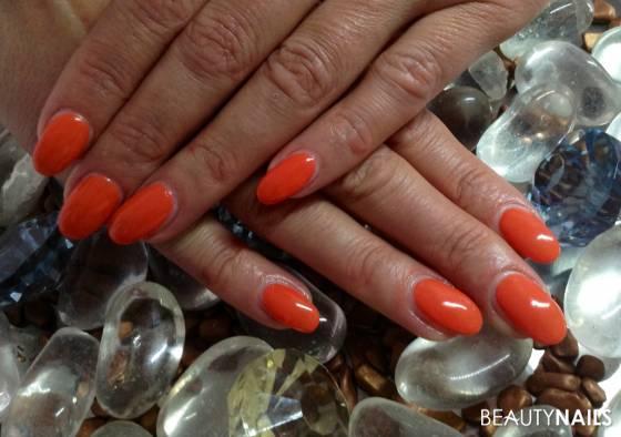 Neue Nägel mit toller Farbe Gelnägel - Fullcover in Orange - Gel von Svenjas Nail Shop Nailart