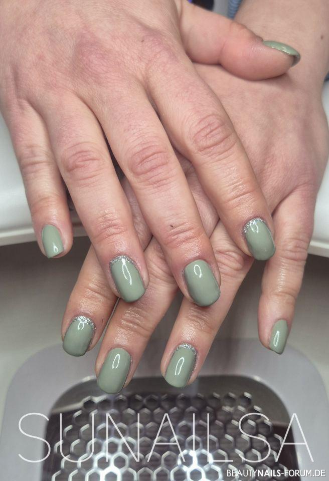 Nochmal grün Gelnägel grün - Doch nicht so-selten Nailart