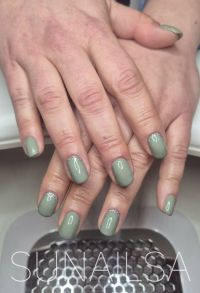 Nochmal grün Gelnägel