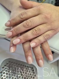Nude nude Gelnägel